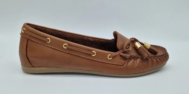 Zapatos Cremades: Variedad y ofertas irresistibles para ti